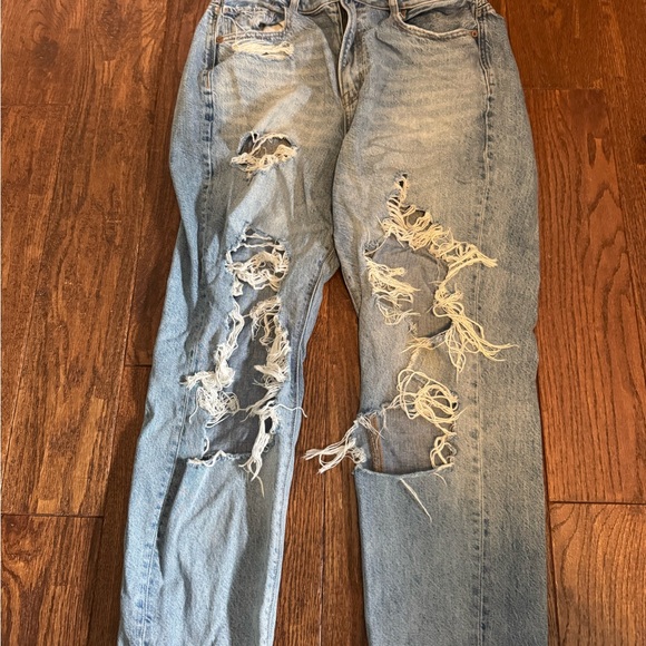 American Eagle Outfitters Denim - American Eagle Outfitters Light Blue Distressed Relaxed Jeans